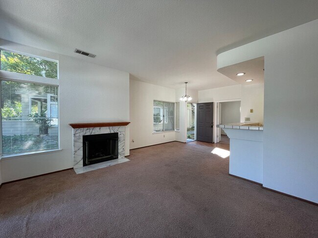 Foto del edificio - Private 2bd/1ba Condo with 1 car garage - Available Now!