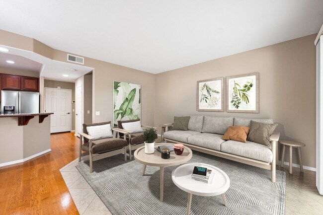 Building Photo - Beautiful townhome in the desirable Rancho Rose community in Jeffries Ranch!