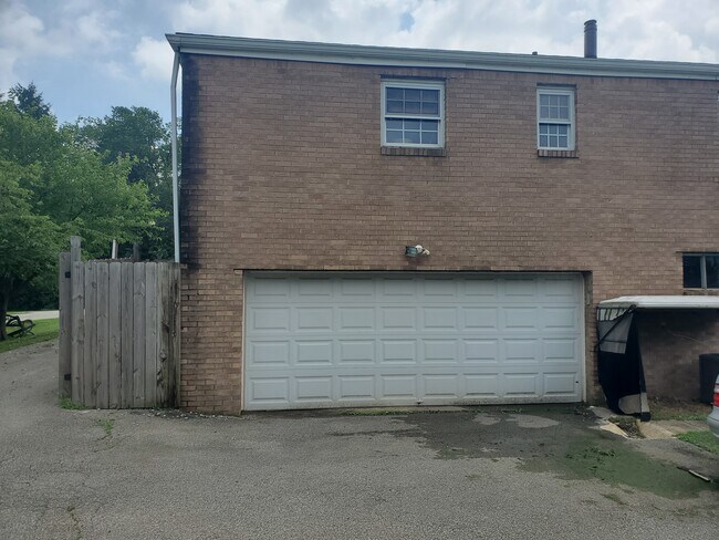 Foto del edificio - 210 Canterbury Ln