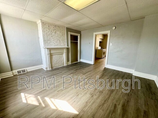 Foto del edificio - 4058 Howley St