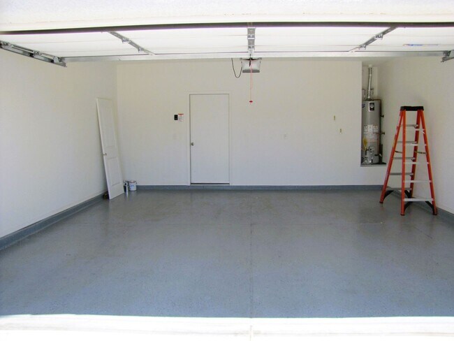 Building Photo - 3BR/2BA/2CG, 1302 sq.ft. home in Chaparral...