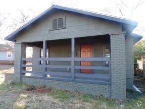 Building Photo - 916 47th St N