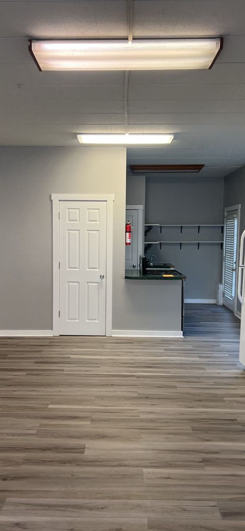 Foto del edificio - Great Downtown Apartment! **AUGUST 2026**