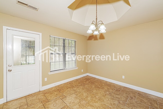 Building Photo - 548 Woodhill Cove Dr