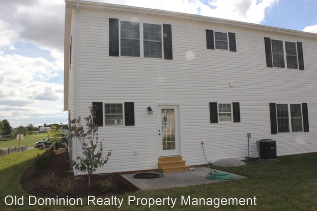 Building Photo - 3 br, 2.5 bath House - 4185-A Dry River Road