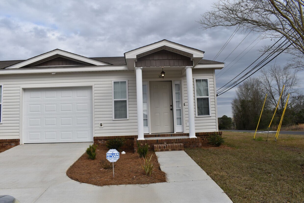 Foto principal - Woodland Park Townhomes, Enterprise,AL