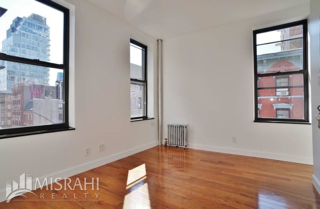 Building Photo - 78 Rivington St