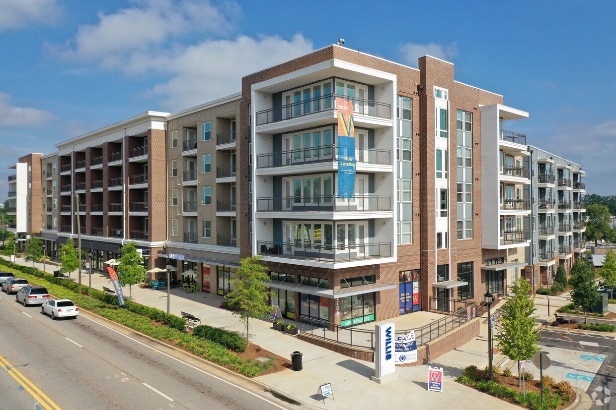 Willis Avondale Estates Apartments in Decatur, GA