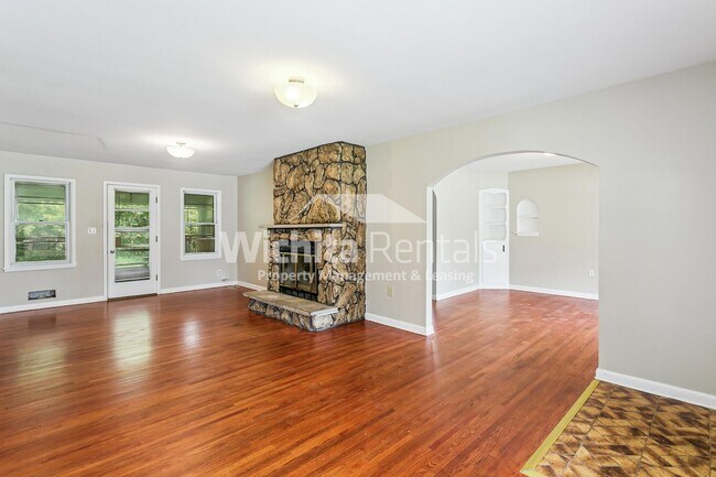 Foto del edificio - 3412 W 9th St N
