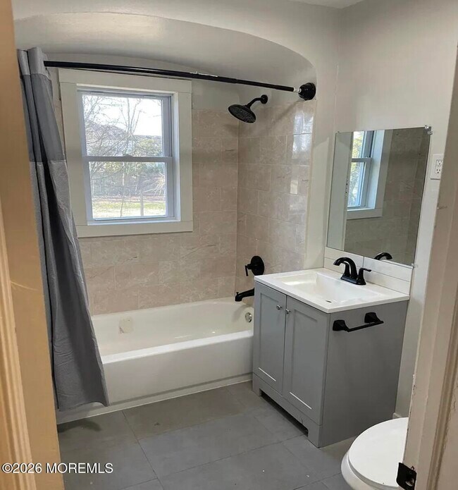 Foto del edificio - 721 Hyson Rd