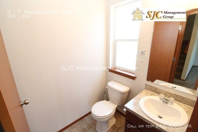 Foto del edificio - 217 Kensington Ave SW