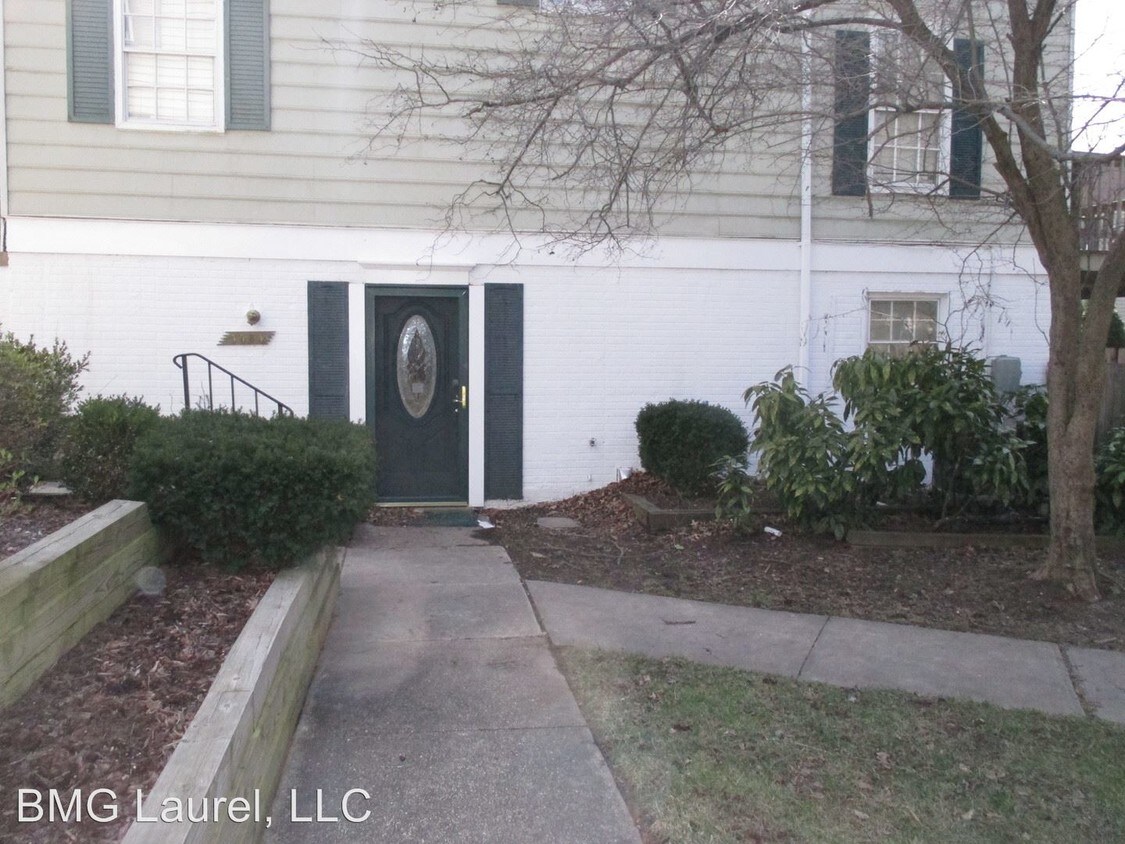 Primary Photo - 1484 Chatham Ct