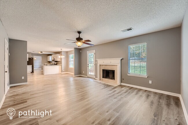 Building Photo - 132 Silvergrass Dr, Dallas, GA, 30157