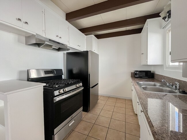 Foto del edificio - 3216 W 99th St