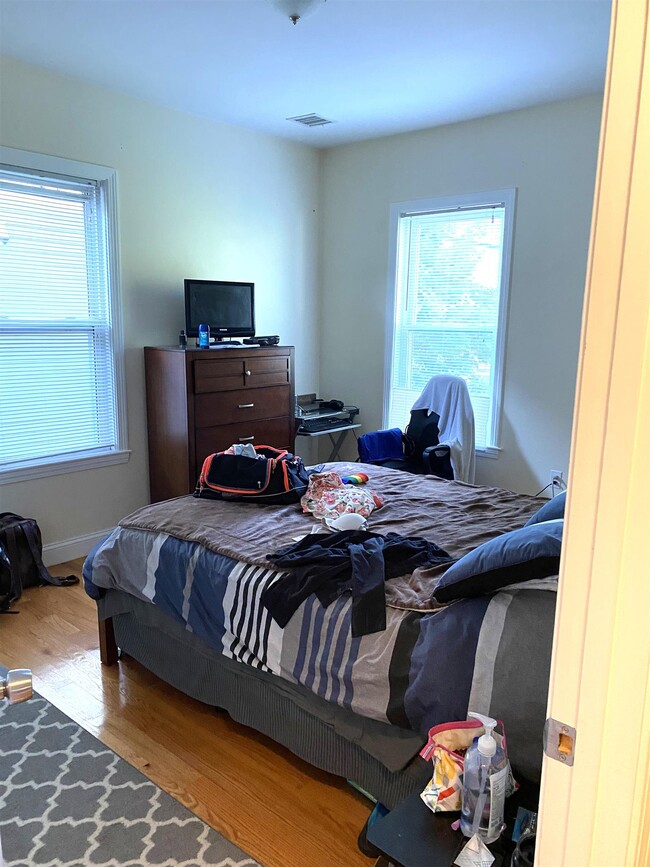 Building Photo - 119 Morrison Ave