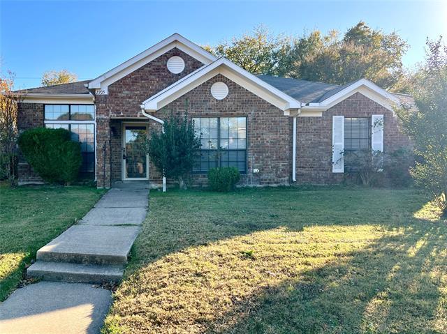 Foto del edificio - 2205 Summit Dr