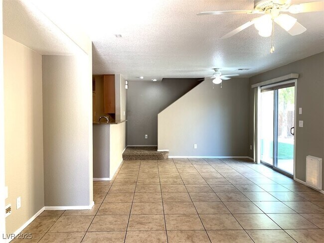 Foto del edificio - 10801 Cape Shore Ave