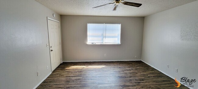Foto del edificio - 4210 SE 16th Ave