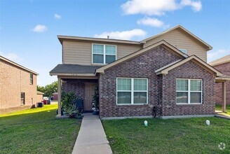 Building Photo - 1712 S Waco St
