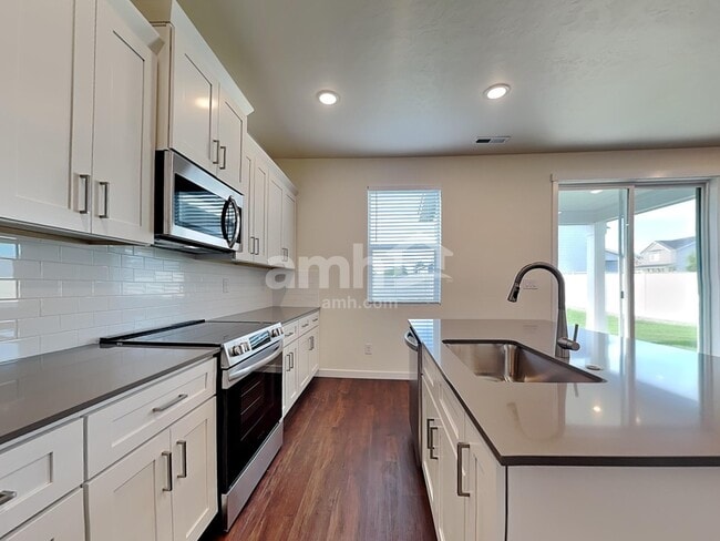 Building Photo - 9364 W Shumard St