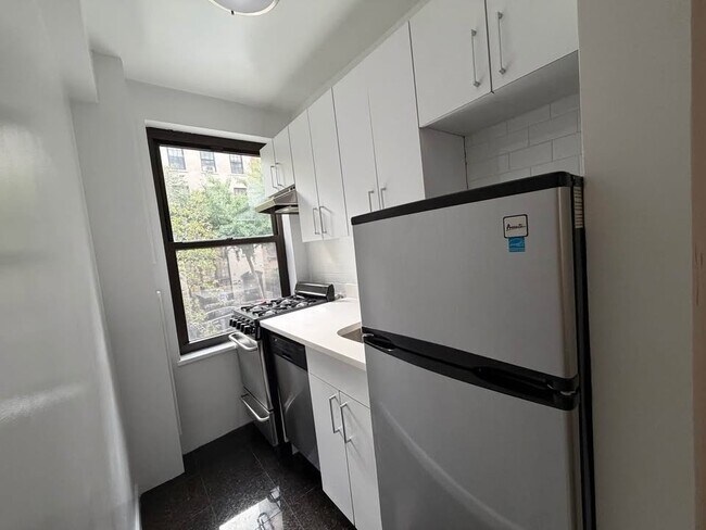 Foto del edificio - 137 E 38th St