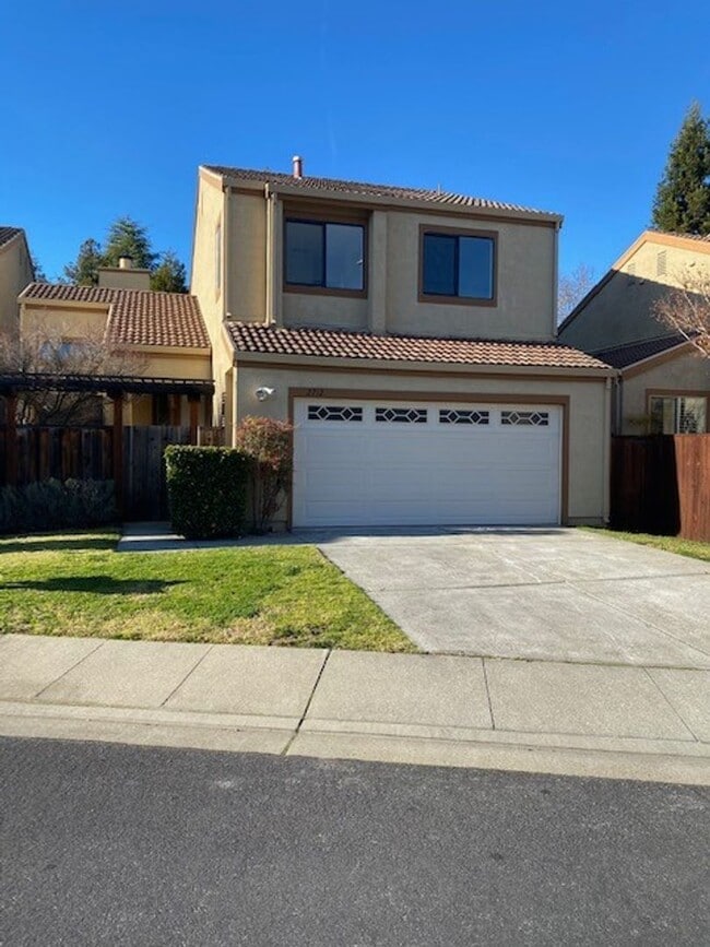 Building Photo - Desirable Area in the Hayward Hills - Comi...