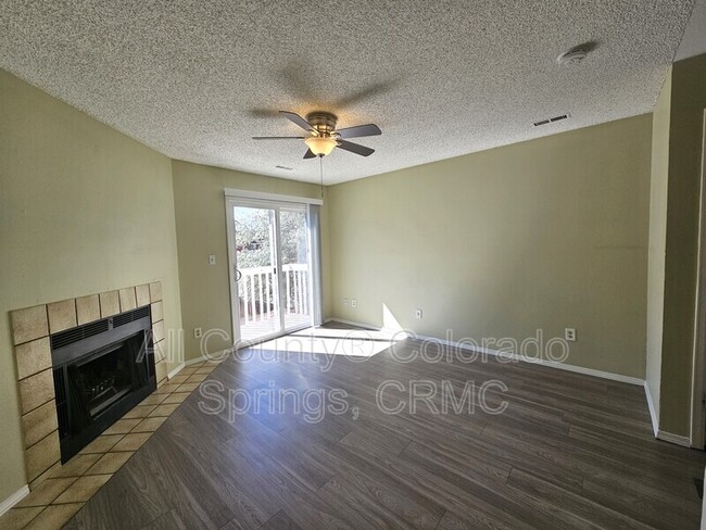 Building Photo - 1010 Mazatlan Cir
