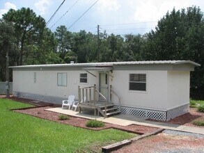 Building Photo - 1295 S Larkspur Terrace