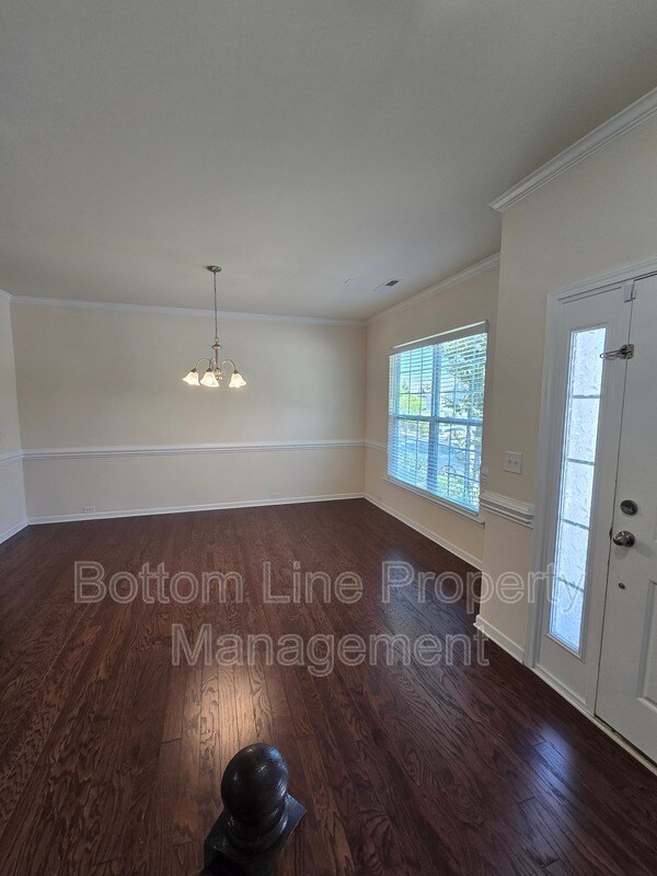Building Photo - 10708 Sky Chase Ave NW