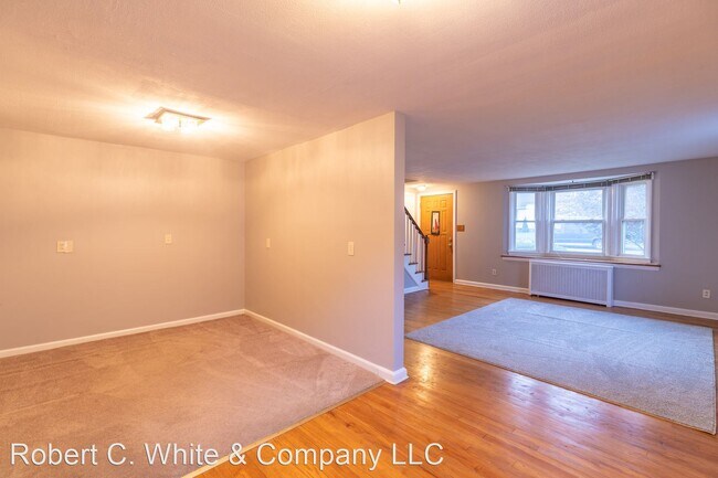 Foto del edificio - 4 br, 2.5 bath House - 33 Westerfield Road