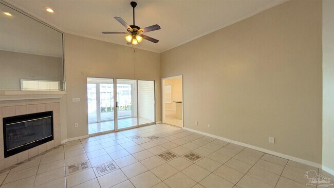 Foto del edificio - 1612 College Pkwy