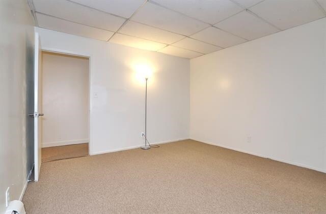 Foto del edificio - 48 Carlton Ave