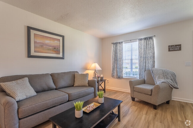 Living Room - Summerville Apartments