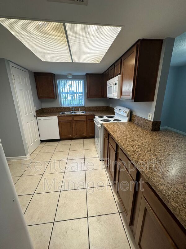 Foto del edificio - 9801 Turf Way