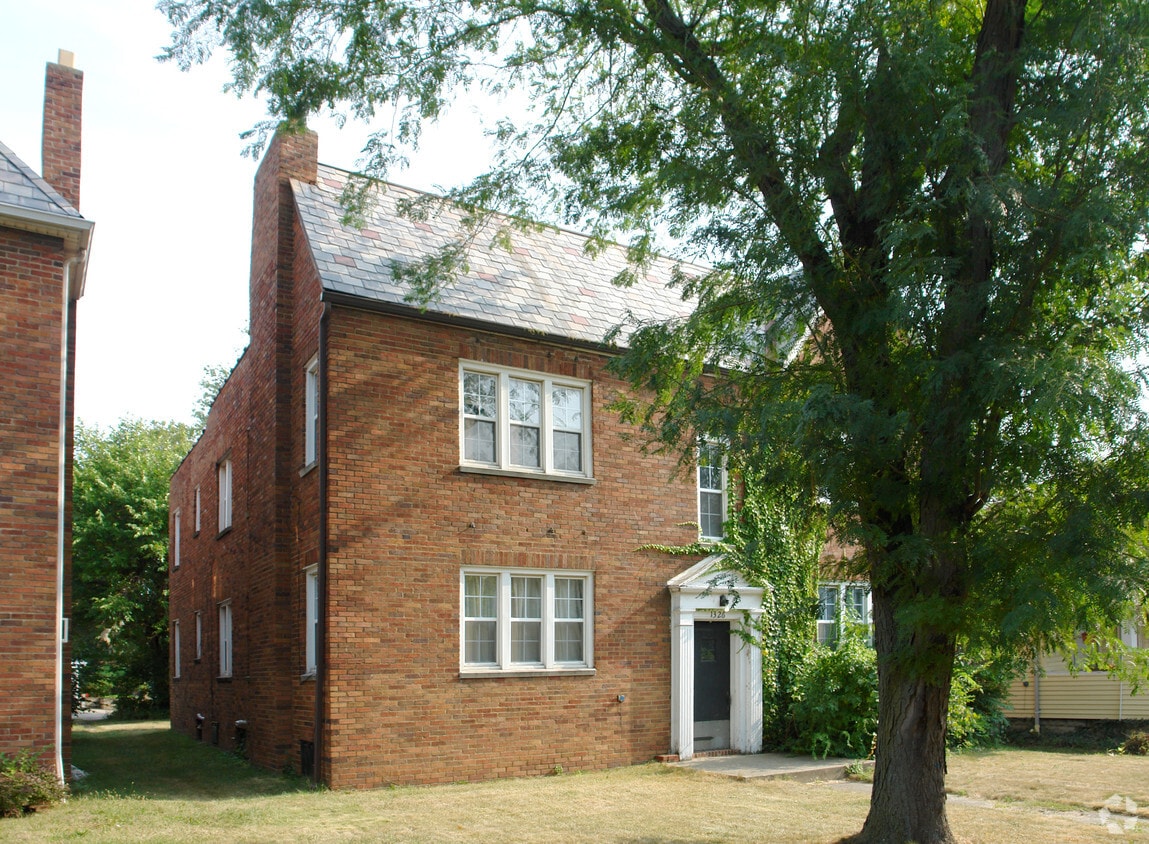 Building Photo - 1326 W 3rd Ave