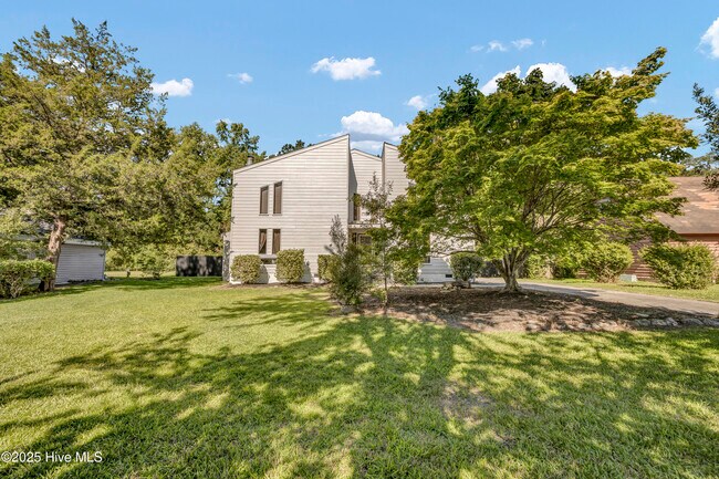 Foto del edificio - 14 Creekstone Ln