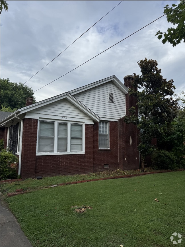 Building Photo - 1950 Mignon Ave