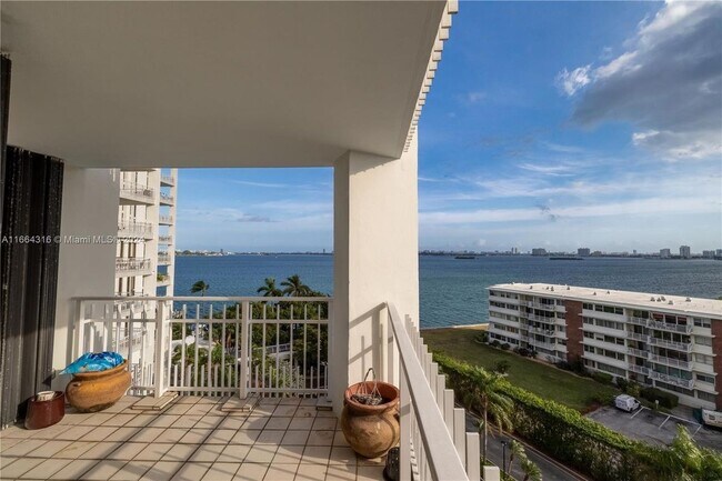 Foto del edificio - 4000 Towerside Terrace