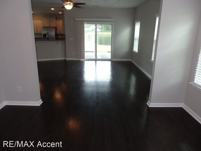 Building Photo - 4 br, 2.5 bath House - 98 McCrady Drive