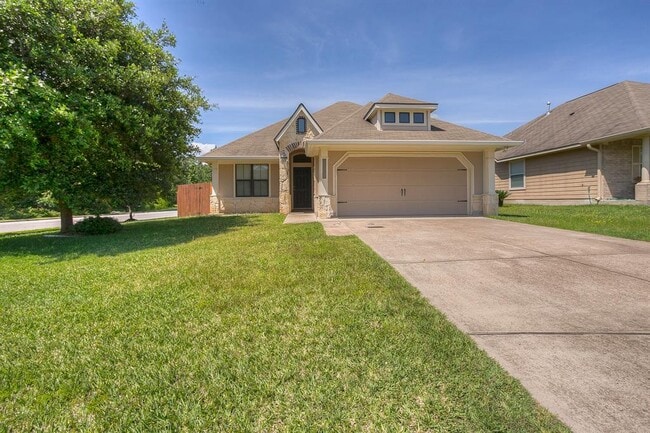 Building Photo - 103 Garden Acres