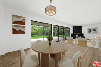 Building Photo - 1027 Acanto Pl