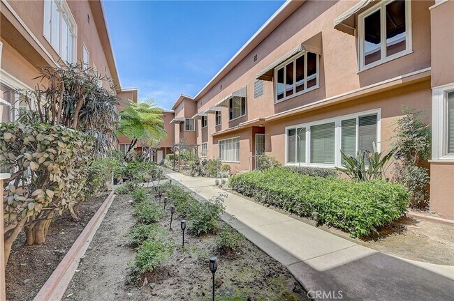 Foto del edificio - 330 Chestnut Ave