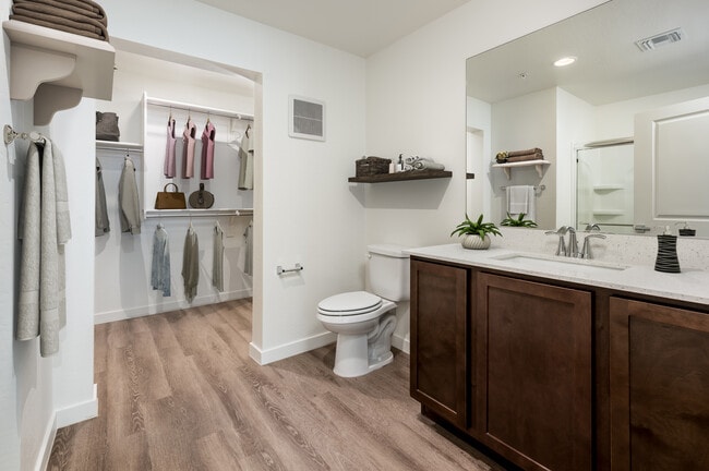 Building Photo - Deer Valley 24