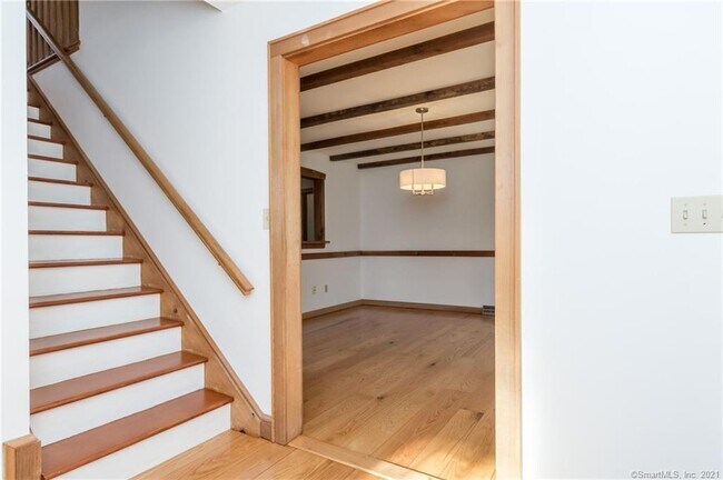 Building Photo - 73 Browns Ln