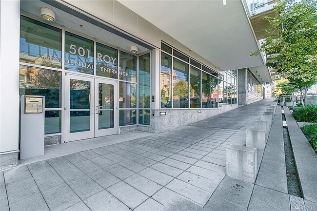 Foto del edificio - Spacious Seattle Condo For Rent - 2 BR / 1...