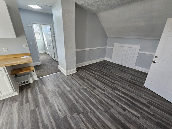 Foto del edificio - 12405 Signet Ave