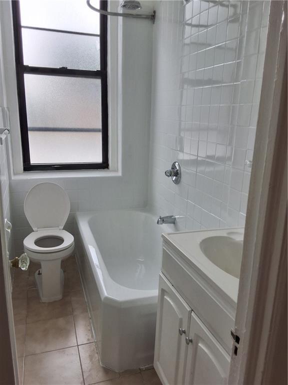 Foto del edificio - 120-10 Rockaway Beach Blvd