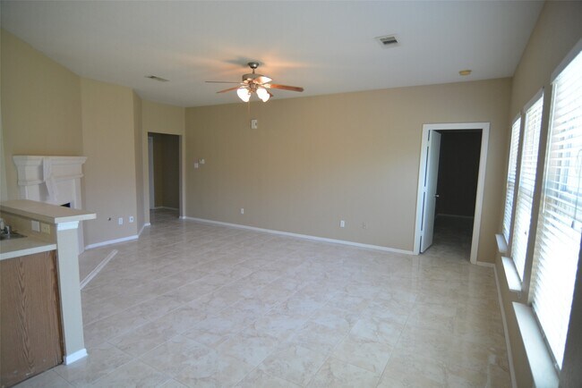 Foto del edificio - 16215 Willowford Ct