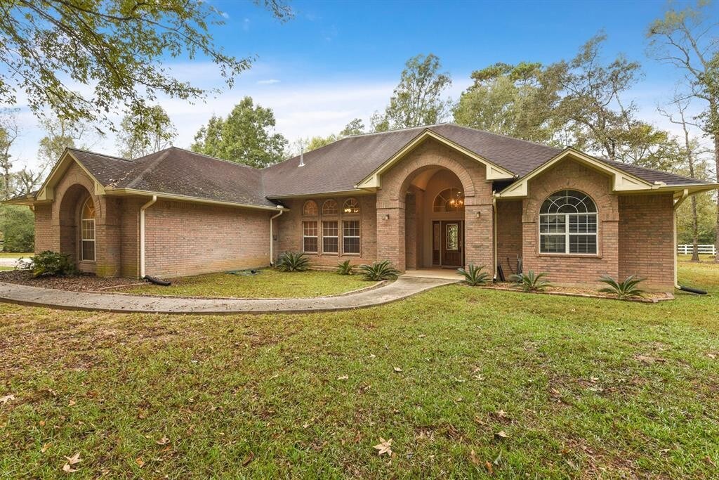 Primary Photo - 15240 Saddlewood Dr