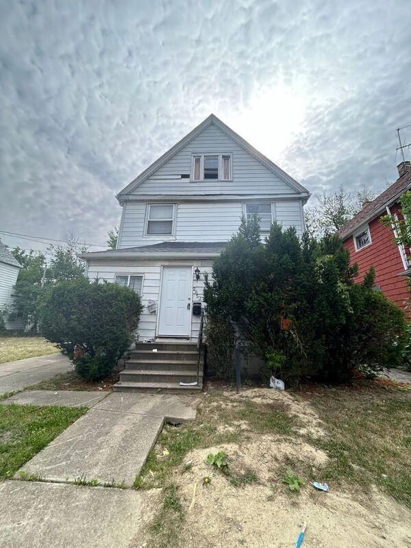 Primary Photo - 2853 E 99th St